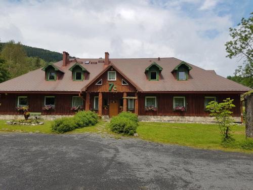 Stara Morawa House | Dom Pod Siódemką