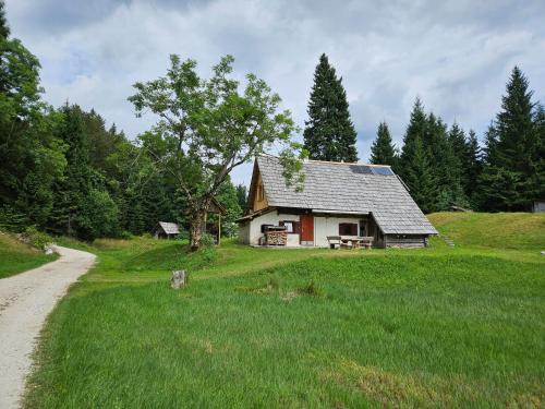 Stara Fuzina House | Domačija Dolenc Vogar