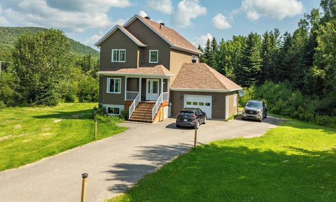 Baie-St-Paul House | Domaine à Blue