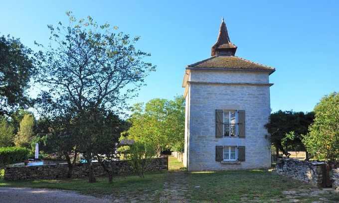 Septfonds Other | Domaine de Fangal 4* - air-conditioned pigeon house for 2/3 p - heated 25m pool