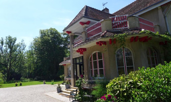 Eclaron-Braucourt-Sainte-Liviere House | Domaine de L'Arche de René au LAC DU DER