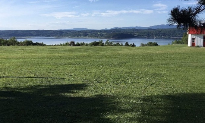 La Baie Other | Domaine de la vieille école
