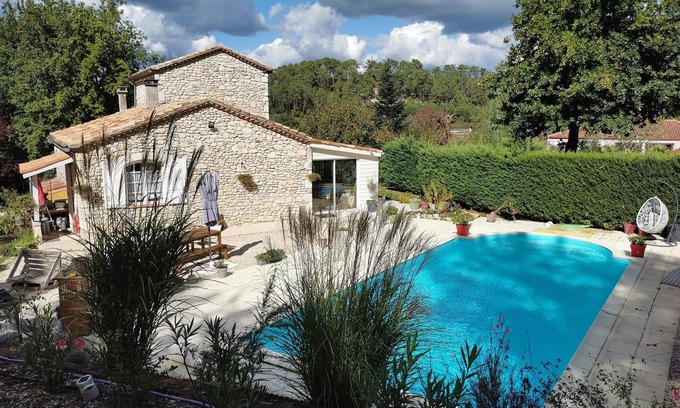 Fumel Bed & Breakfast | Domaine des 3 Cyprès Chez Nath & Pat