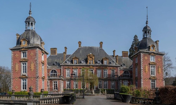 Tihange Hotel | Domaine Du Chateau De La Neuville