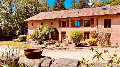 Taintrux House | Domaine du Pré-Saint-Georges