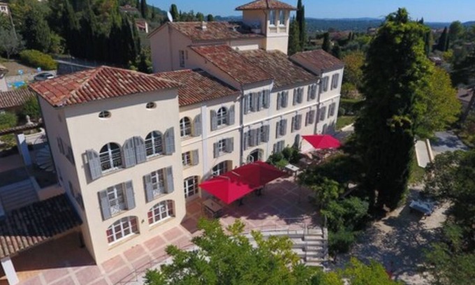 Peymeinade Hotel | Domaine La Tour Carrée