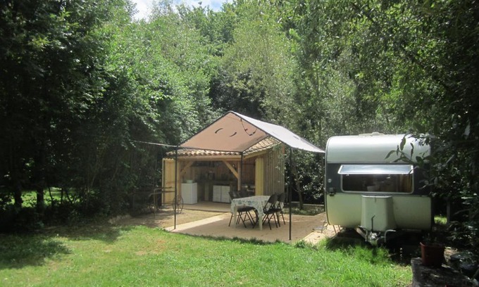 Fosses-et-Baleyssac Other | Domaine Les Philiberts (Gîtes et camping)
