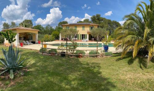 Le Cannet-des-Maures Bed & Breakfast | Domaine Sagittaires