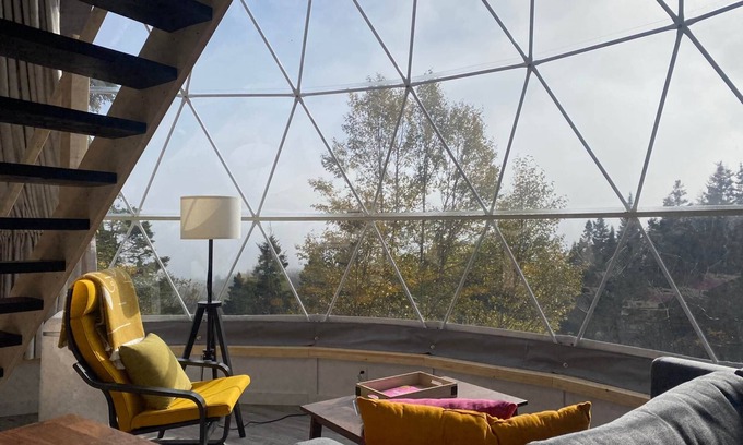 Perce Ski Chalet | Dome #3 ocean view at Domaine Renard