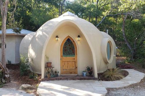 Blanco House | Dome with Hempcrete Bedroom!