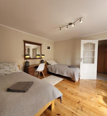 Kielce Apartment | Domek na Barwinku
