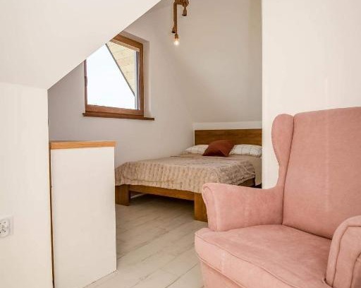 Ciche House | Domek za rondem