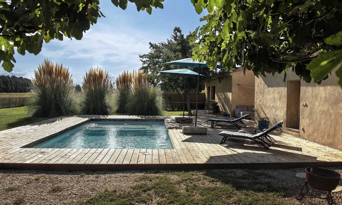 Verquieres Cottage | Dominique and Eric welcome you Grand Mas de caractère Heated swimming pool