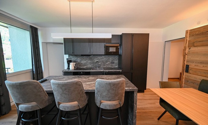 Kaprun Apartment | Domizil Thirteen - sauna and glacier view