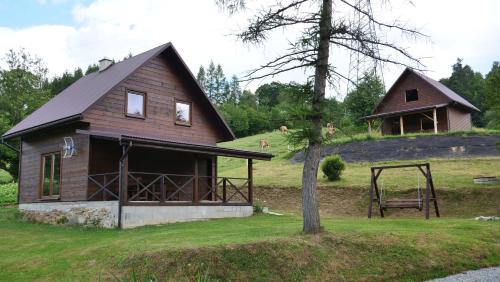 Czarna House | Domki Bieszczadzka Polana