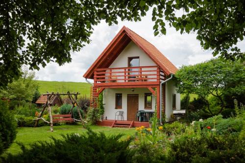 Zełwagi Cabin | Domki letniskowe "Pod lipą"