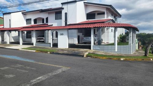 Alajuela Apartment | Don Carlos Place LOWER UNIT
