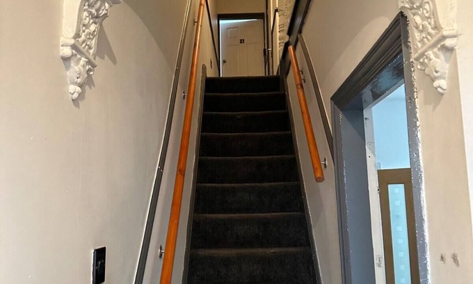 Doncaster House | Doncaster Dream House Retreat