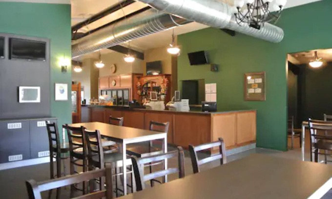 Springsure Hotel | Dooleys Springsure Tavern and Motel