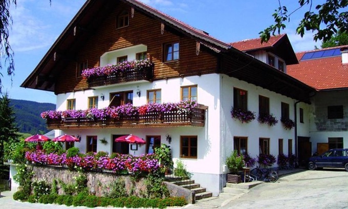 Tiefgraben Apartment | Doppelzimmer 15 - Biobauernhof Kasleitner