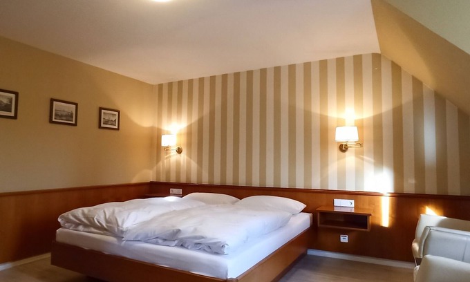 Donaueschingen Apartment | Doppelzimmer Comfort, Retro Ohne Balkon, 1 Doppelbett
