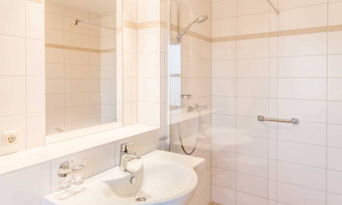 Plau am See Apartment | Doppelzimmer Kalkofen - Ferienwohnung mit Seeblick - Fischerhafen Plauer See