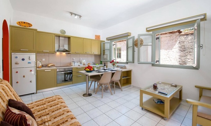 Gaios Apartment | Dora II Studio - Simple, sweet getaway