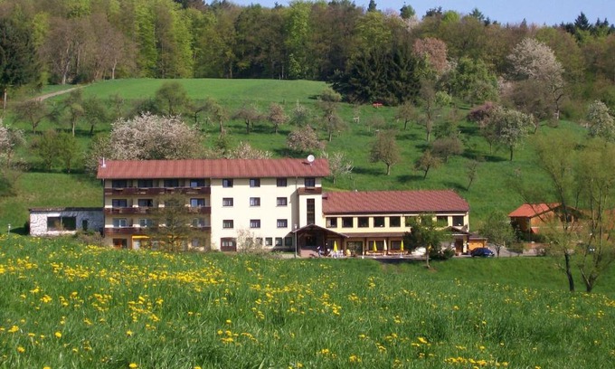 Hoechst im Odenwald Hotel | Dornröschen