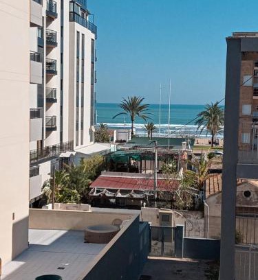 Grao de Gandia Apartment | DOROTHY Apartamento Playa de Gandia con vistas al mar 8 personas