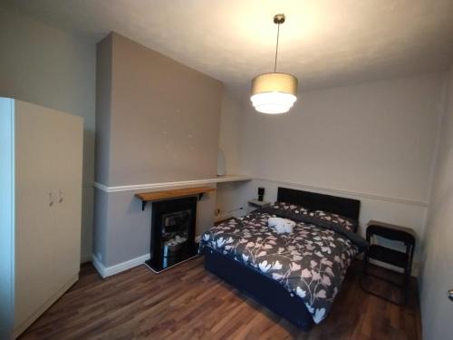 Little Hulton House | Double-Bed Manchester Close To Bolton City Centre C1