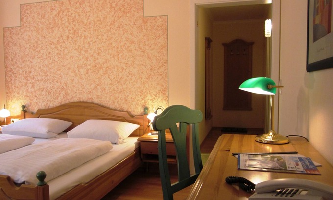 Bad Rippoldsau-Schapbach Apartment | Double room with shower and WC