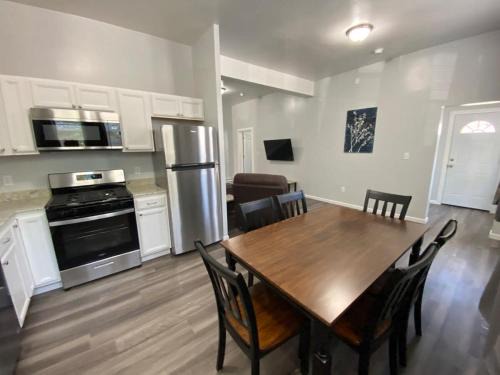 Oneonta Apartment | Double Play Apt 1 All Star Baseball Rentals