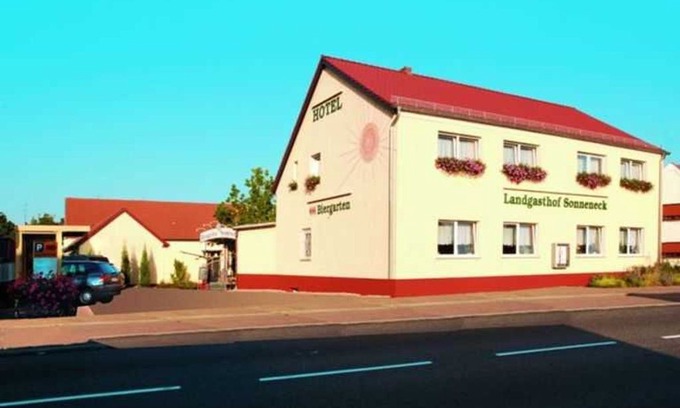 Listerfehrda Apartment | Double room 1 online - Landgasthof Sonneneck