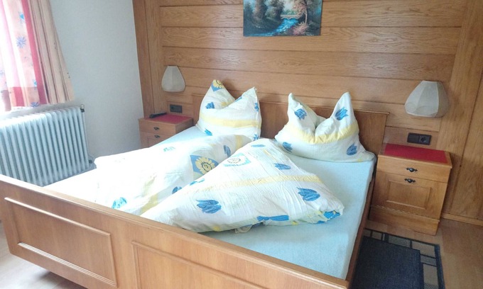 Oetz Apartment | Double room 3 - Haus Waldheim