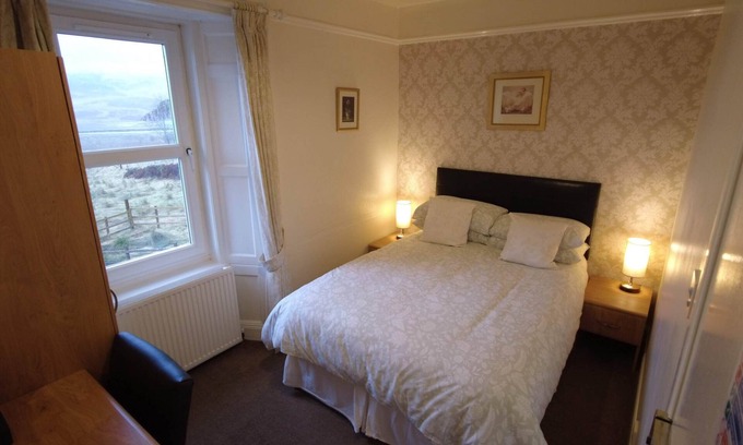 Crianlarich Bed & Breakfast | Double Room at Inverardran House