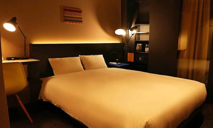 Higashikanda Apartment | Double room at Nhotel HigashiKanda / Chiyoda-ku Tokyo