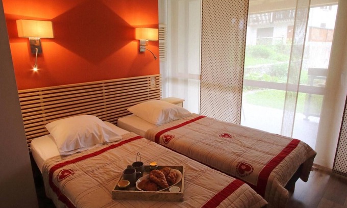 Mijoux Apartment | Double room-Comfort-Wet room-Terrace-7