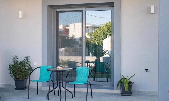 Haraki Apartment | Double Room - Disability Access