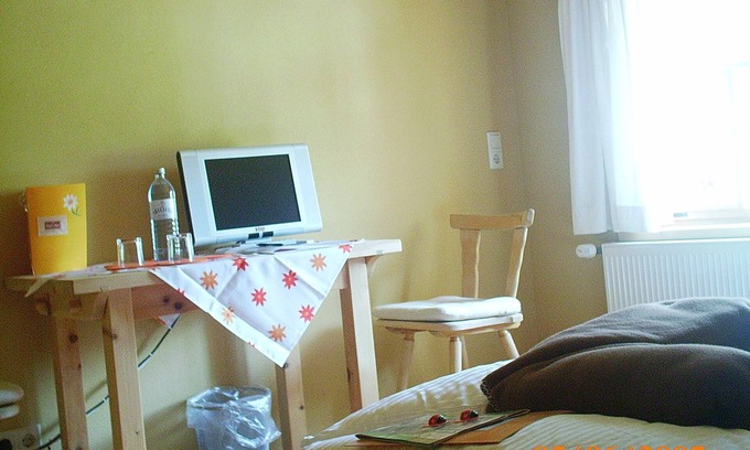 Mellau Apartment | Double room Hangspitze - listed house in idyllic Mellau - Nazes