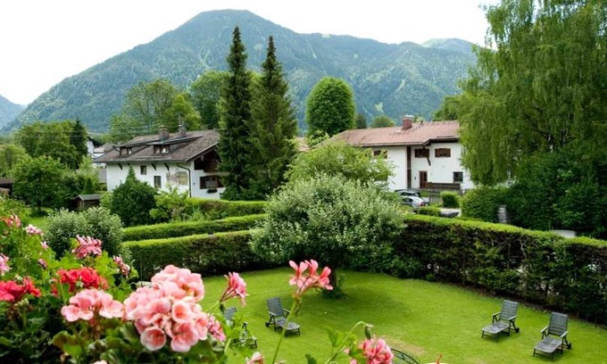 Rottach Apartment | Double room I - Guesthouse Zibert