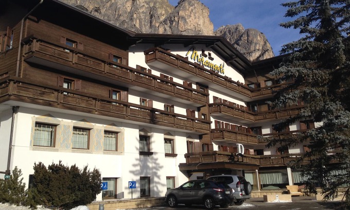Corvara in Badia Apartment | Double Room in Corvara in Badia