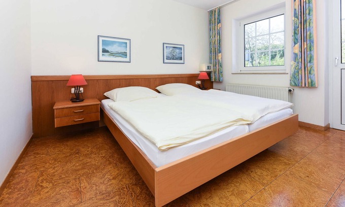 Esens Cottage | Double room non-smoking category I - Double room in the Hotel-Pension