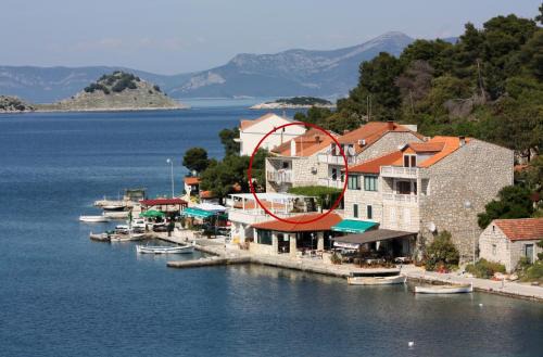 Pomena House | Double Room Pomena 4929a