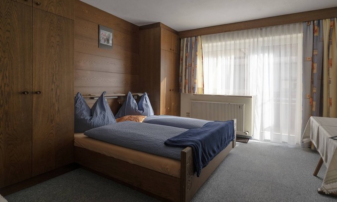 Nesselwaengle Apartment | Double room with breakfast - Haus Hahnenkamm