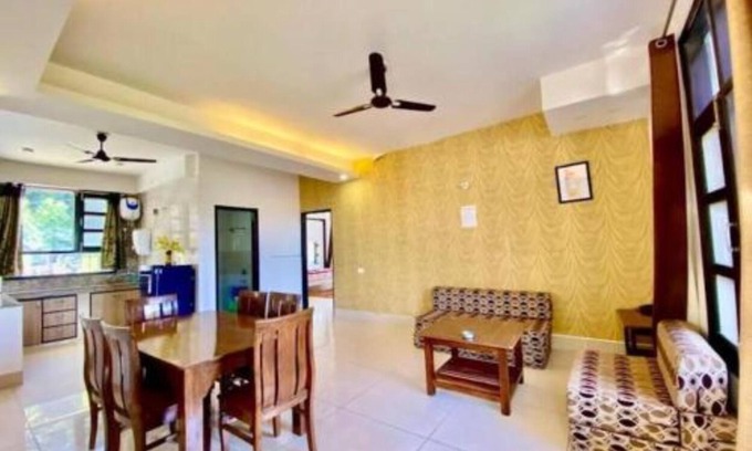 Kasauli Apartment | Double Room with Mountain View - The Terrace Retreat by StayVuesn