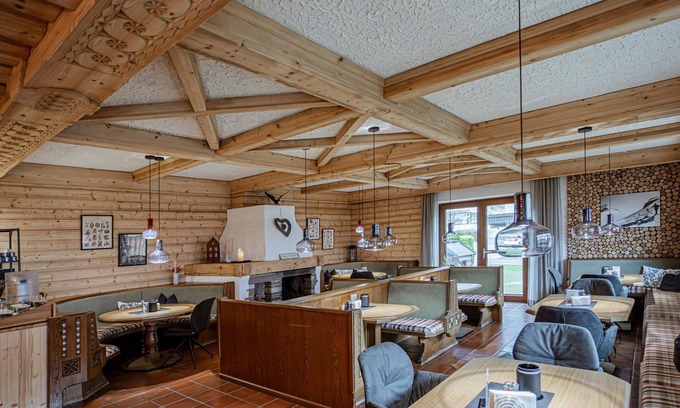 Kaprun Cottage | Double room with separate beds - Pension Eschenhof