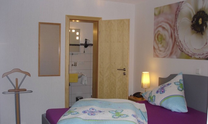 Medelon Apartment | Double room with shower and WC, 1-3 persons