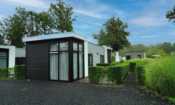 Velsen-Zuid House | Double room with terrace
