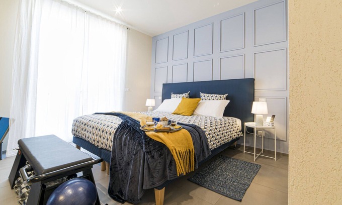Pescara Bed & Breakfast | Double/twin room with bathroom and king size bed near Pescara airport