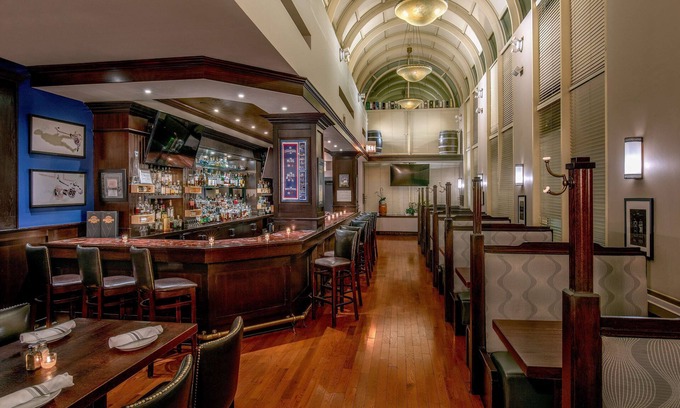 Skokie Hotel | DoubleTree by Hilton Chicago - North Shore Conference Center